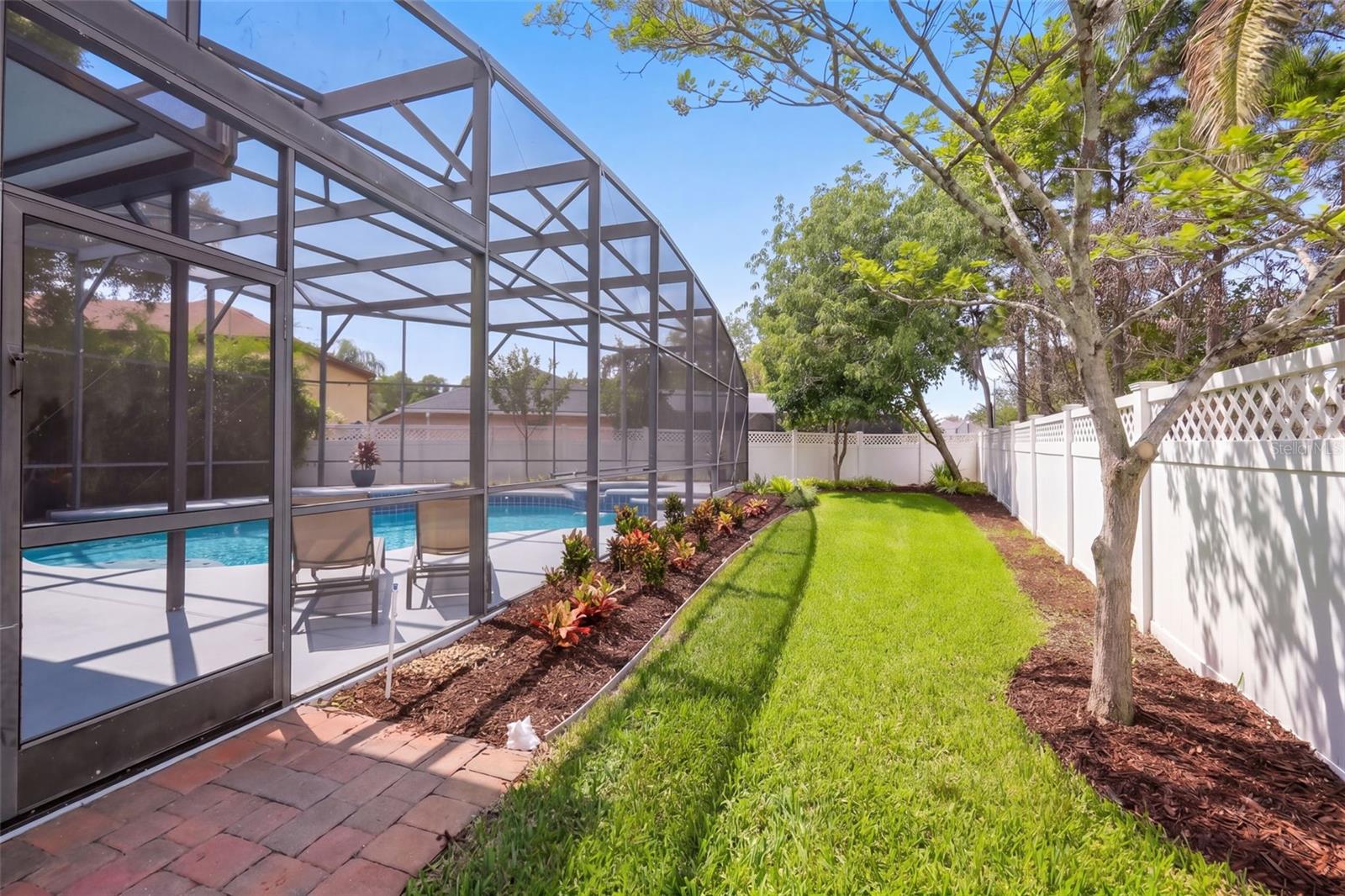 844 Golden Pond Ct Property Photo 34