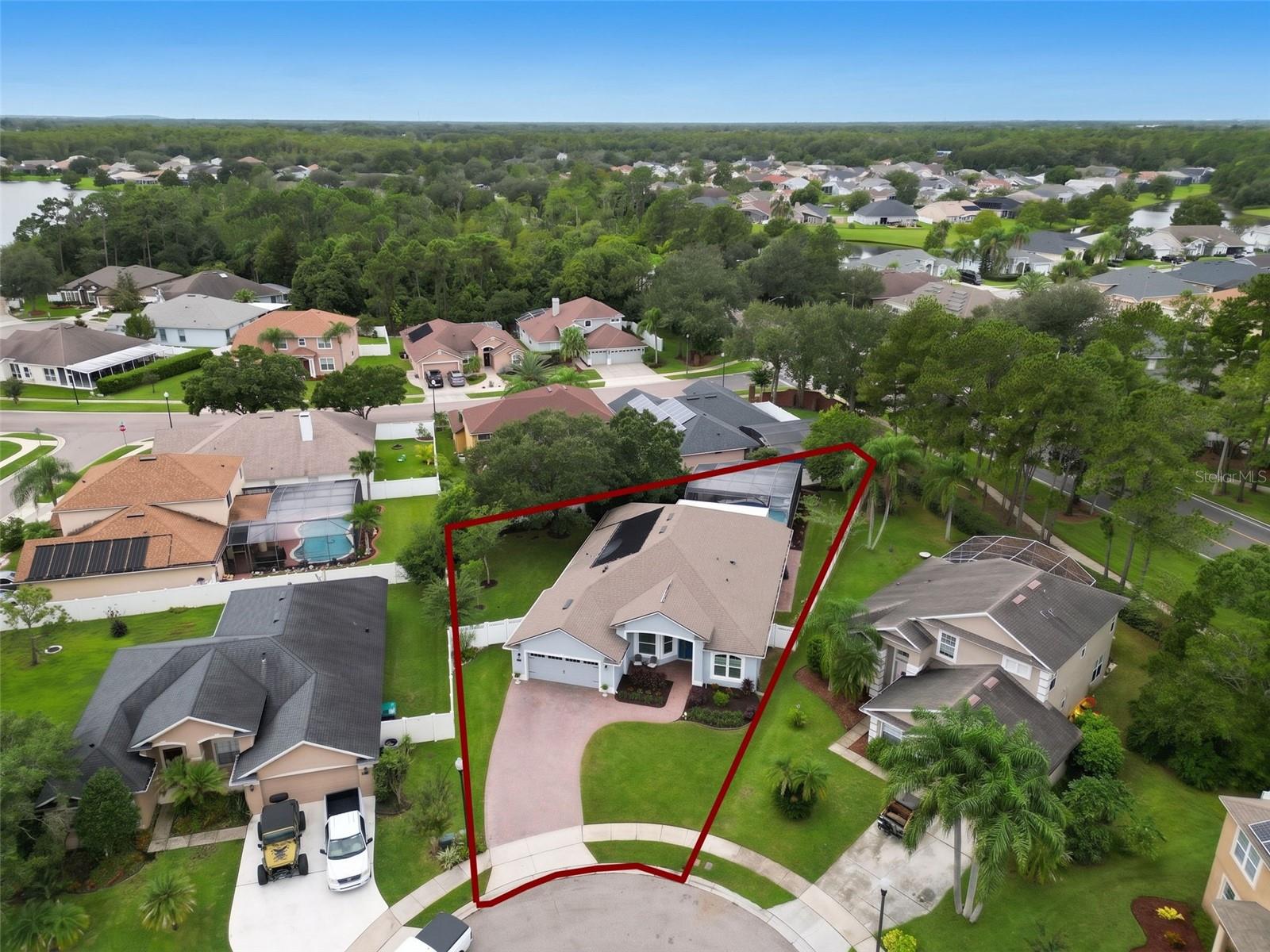844 Golden Pond Ct Property Photo 43