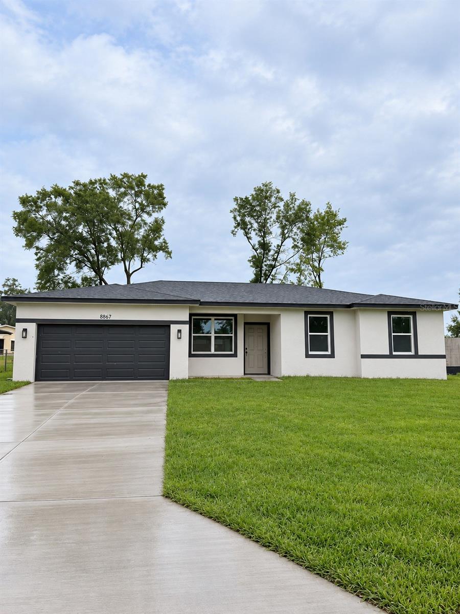 O6447837 Property Photo