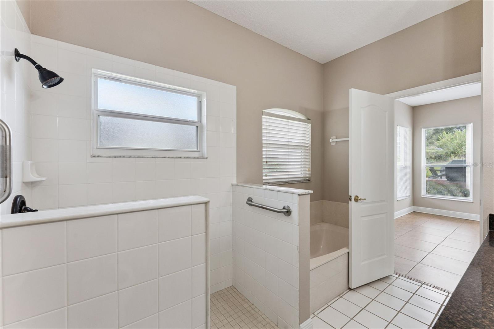 4242 Newland St Property Photo 19