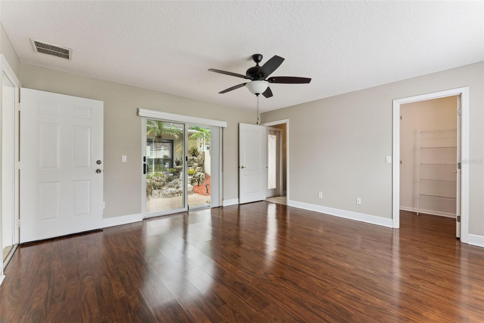 4242 Newland St Property Photo 21