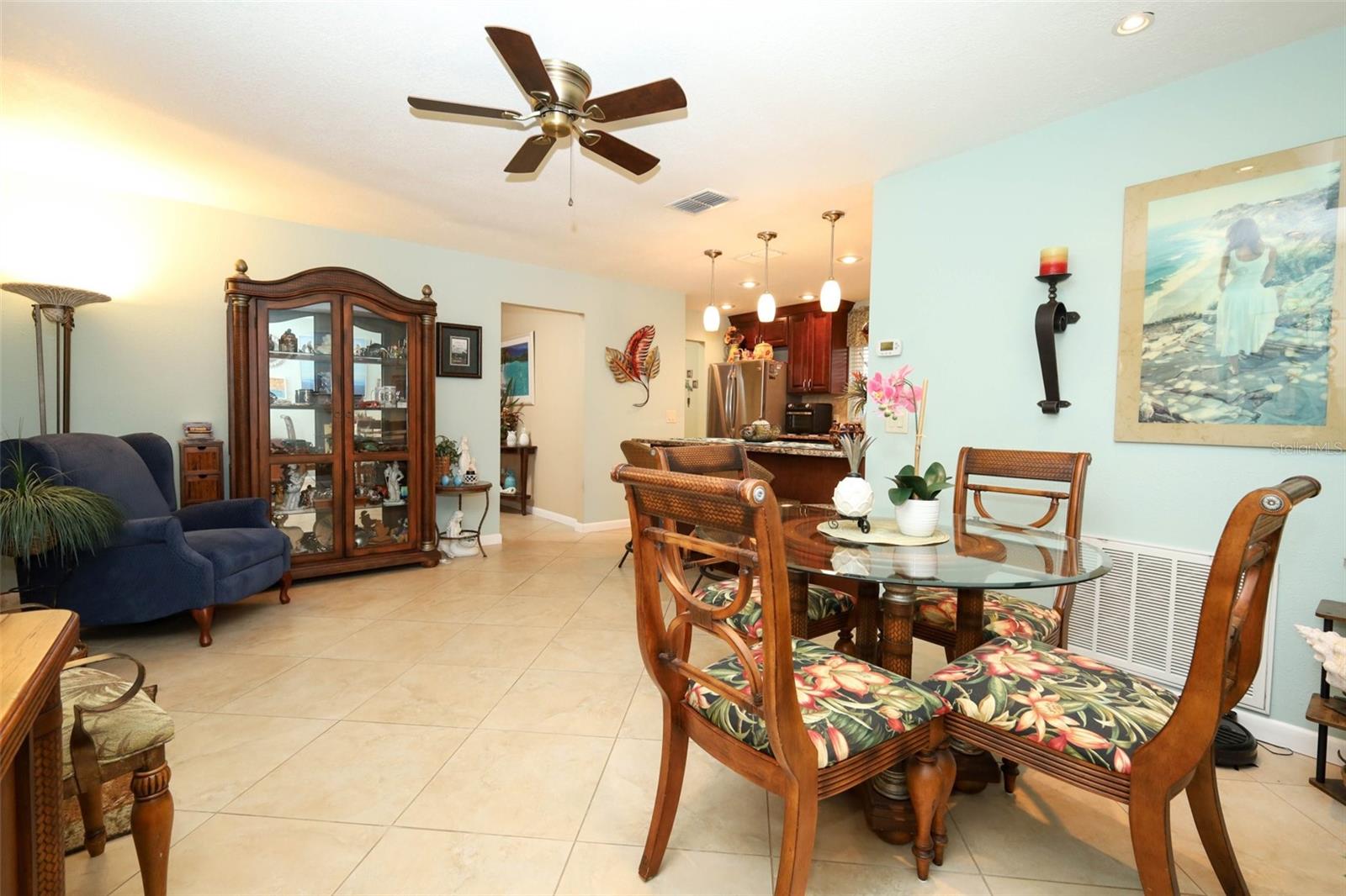 106 Poplar Pl Property Photo 18