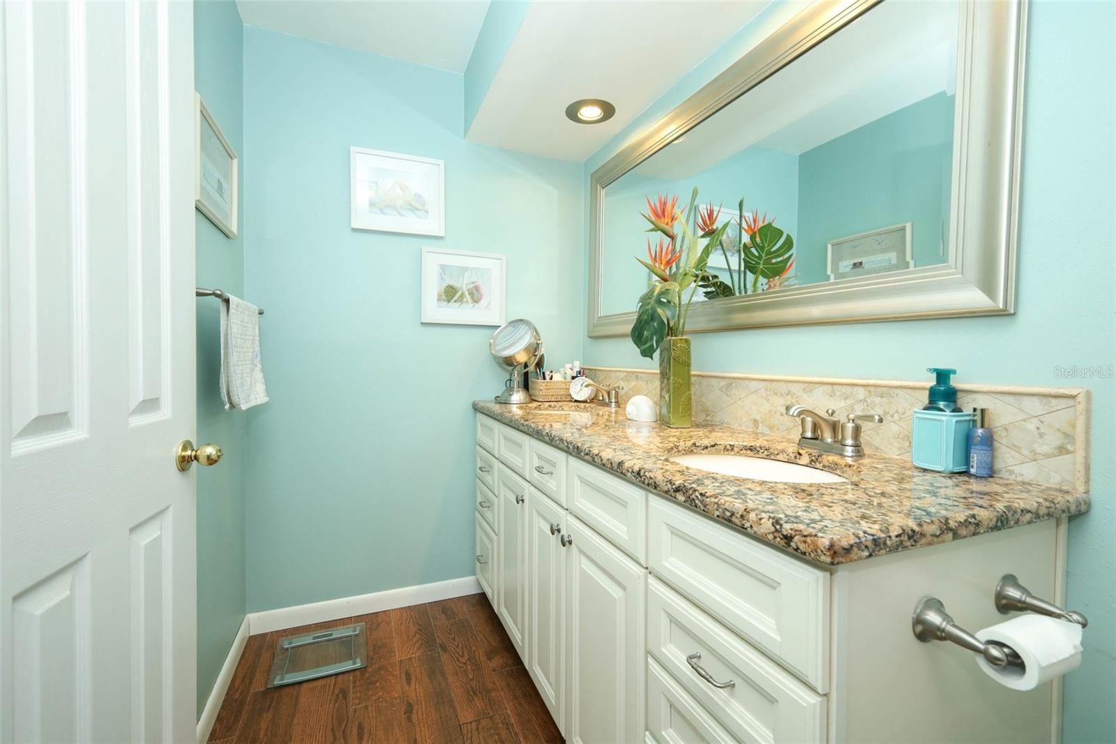 106 Poplar Pl Property Photo 30