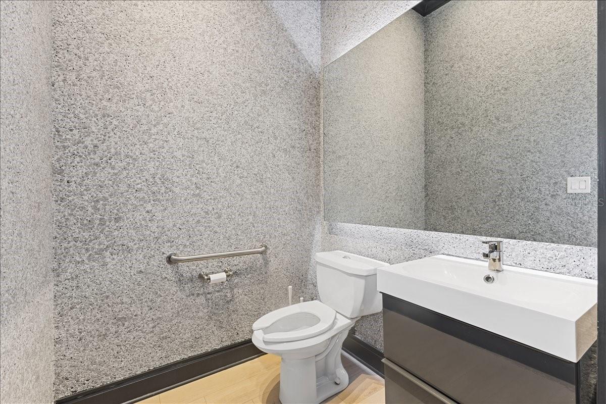 3300 S Hiawassee Rd #106 Property Photo 7