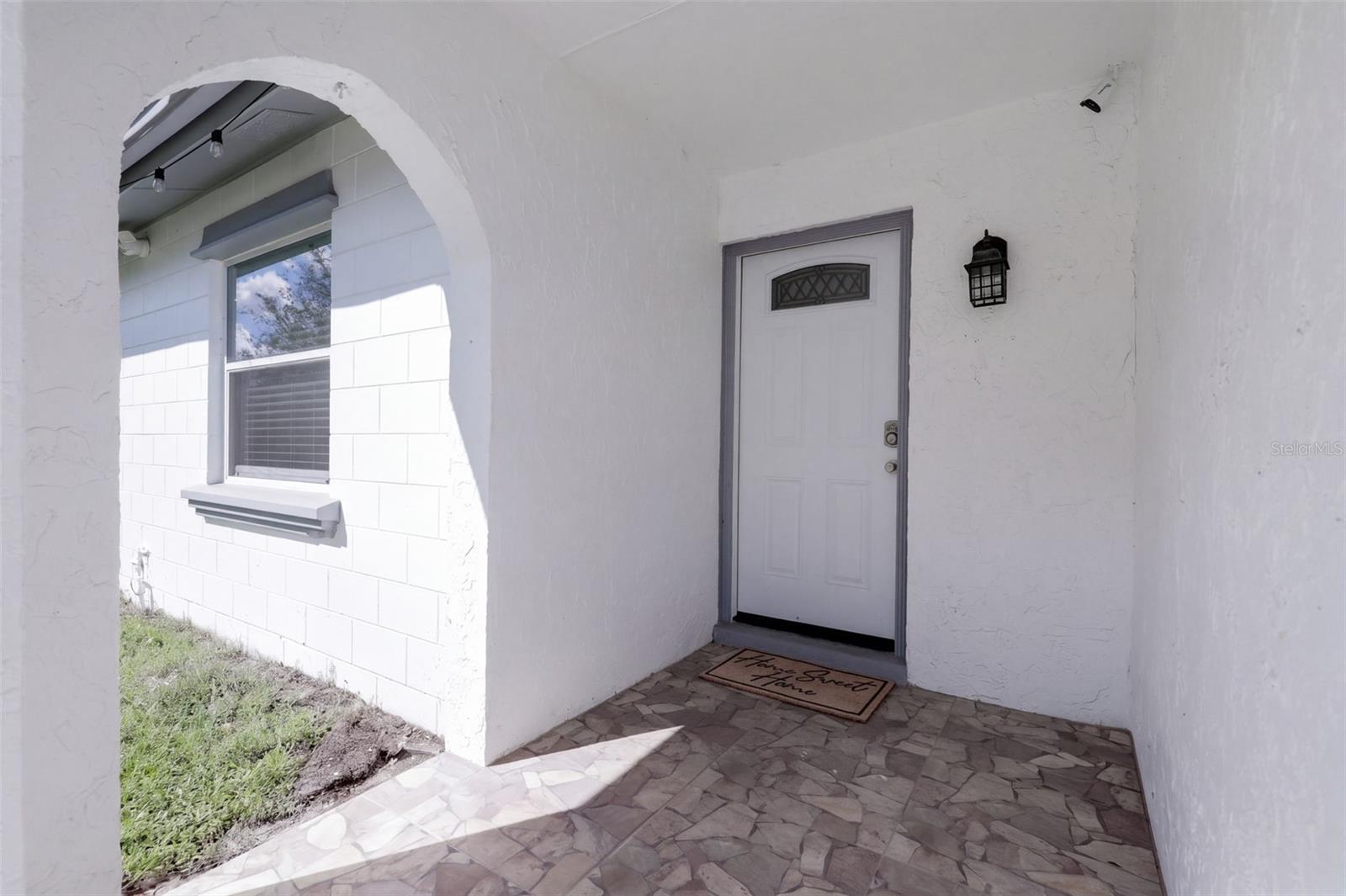 8205 Esperanza St Property Photo 5