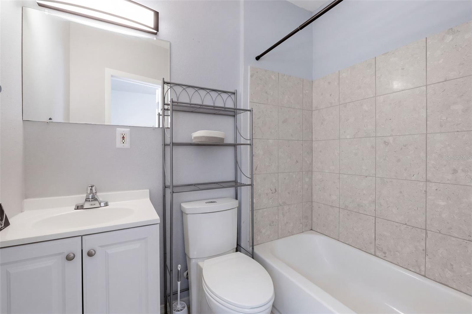 8205 Esperanza St Property Photo 24