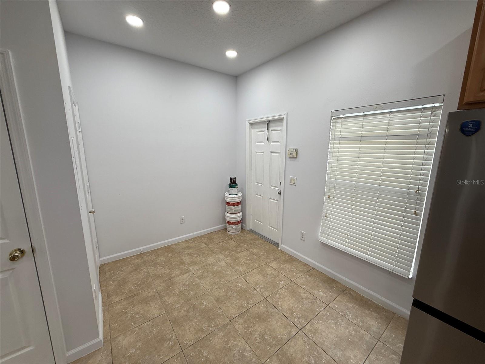 16711 Cedar Crest Dr Property Photo 10
