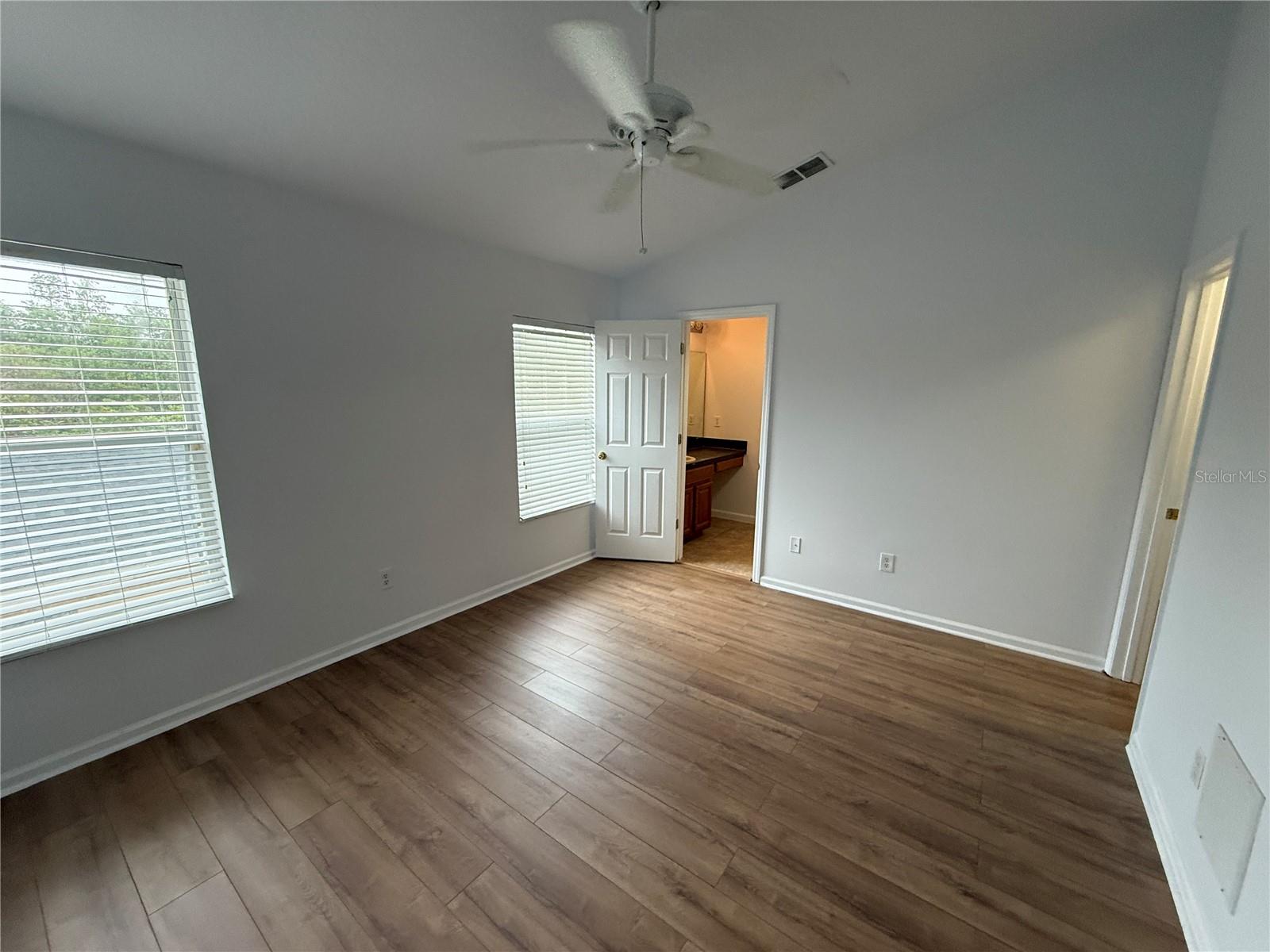 16711 Cedar Crest Dr Property Photo 15