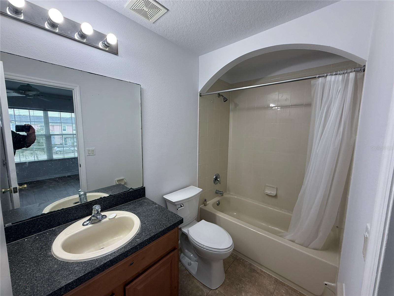 16711 Cedar Crest Dr Property Photo 27