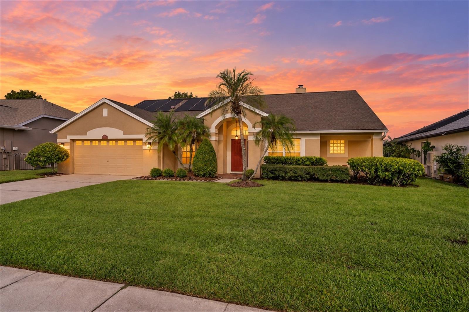 13715 Bluewater Cir Property Photo 1
