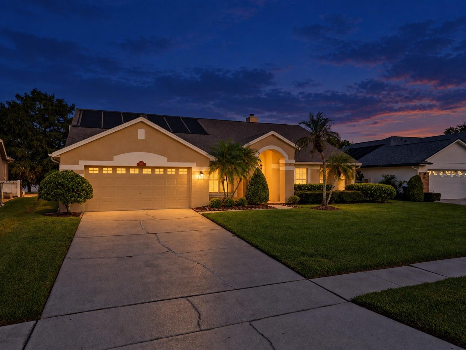 13715 Bluewater Cir Property Photo 3