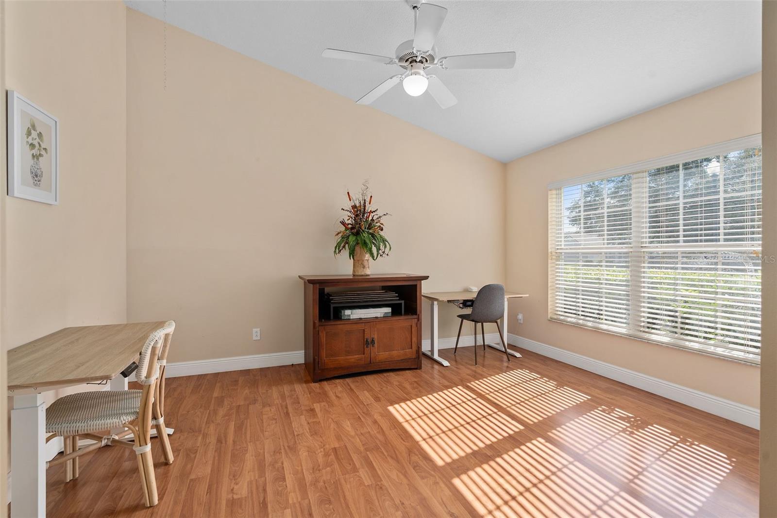 13715 Bluewater Cir Property Photo 6