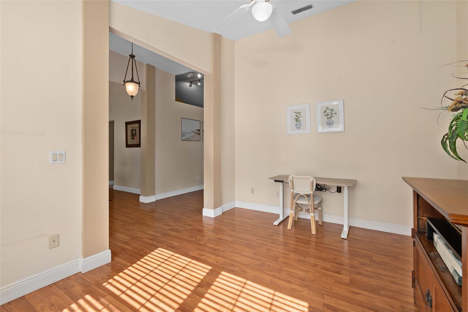 13715 Bluewater Cir Property Photo 7