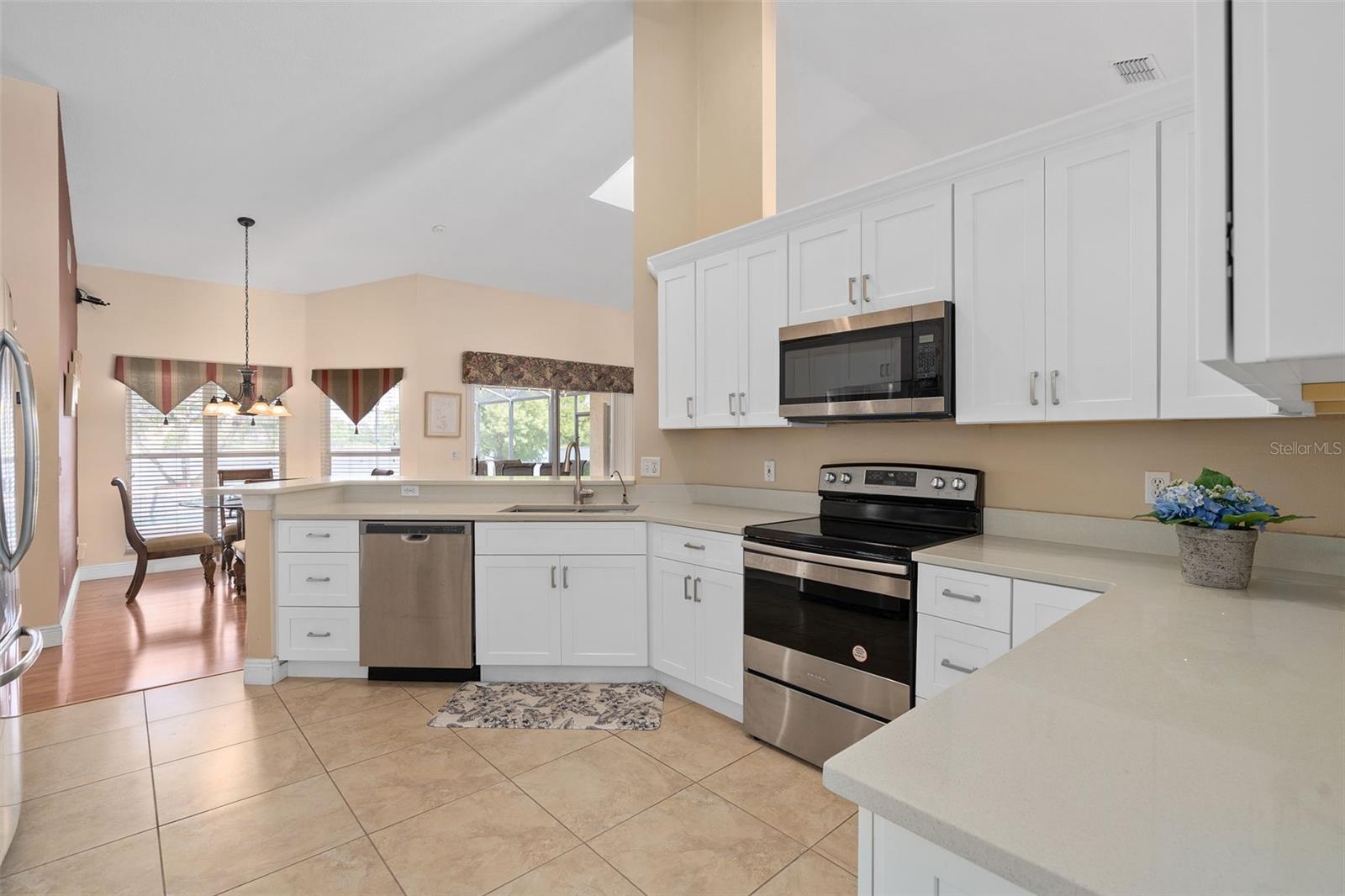 13715 Bluewater Cir Property Photo 18