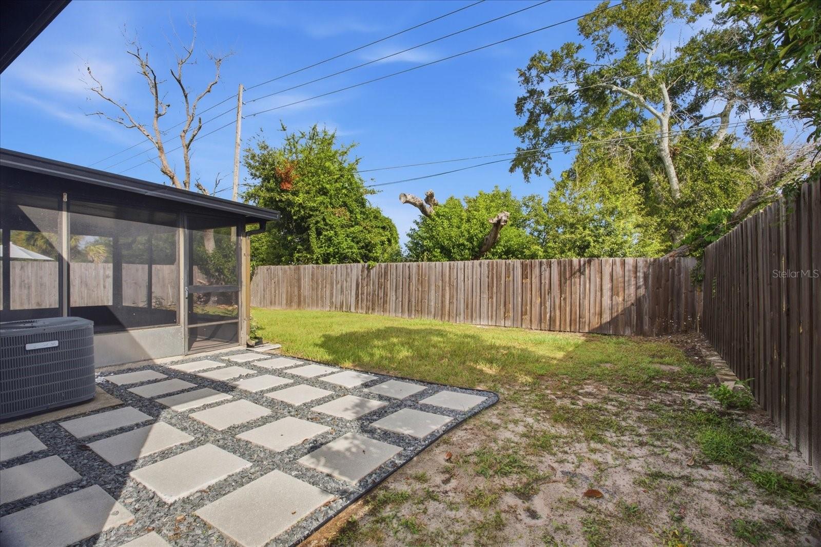 568 Tulane Dr Property Photo 23