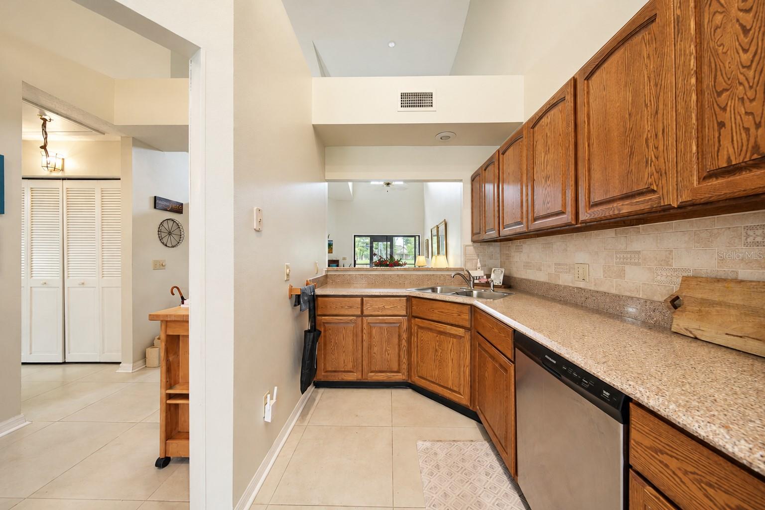 136 Juniper Way Property Photo 8