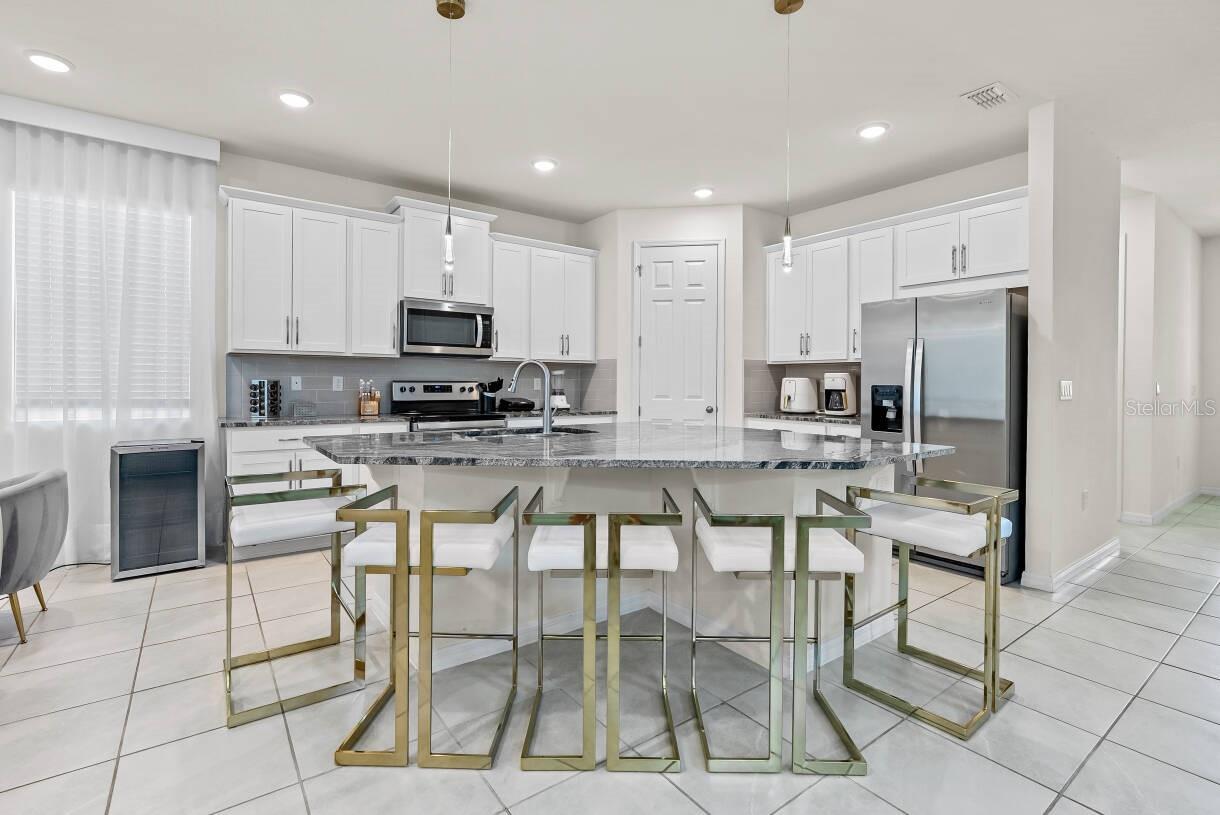 8923 Coconut Breeze Dr Property Photo 11