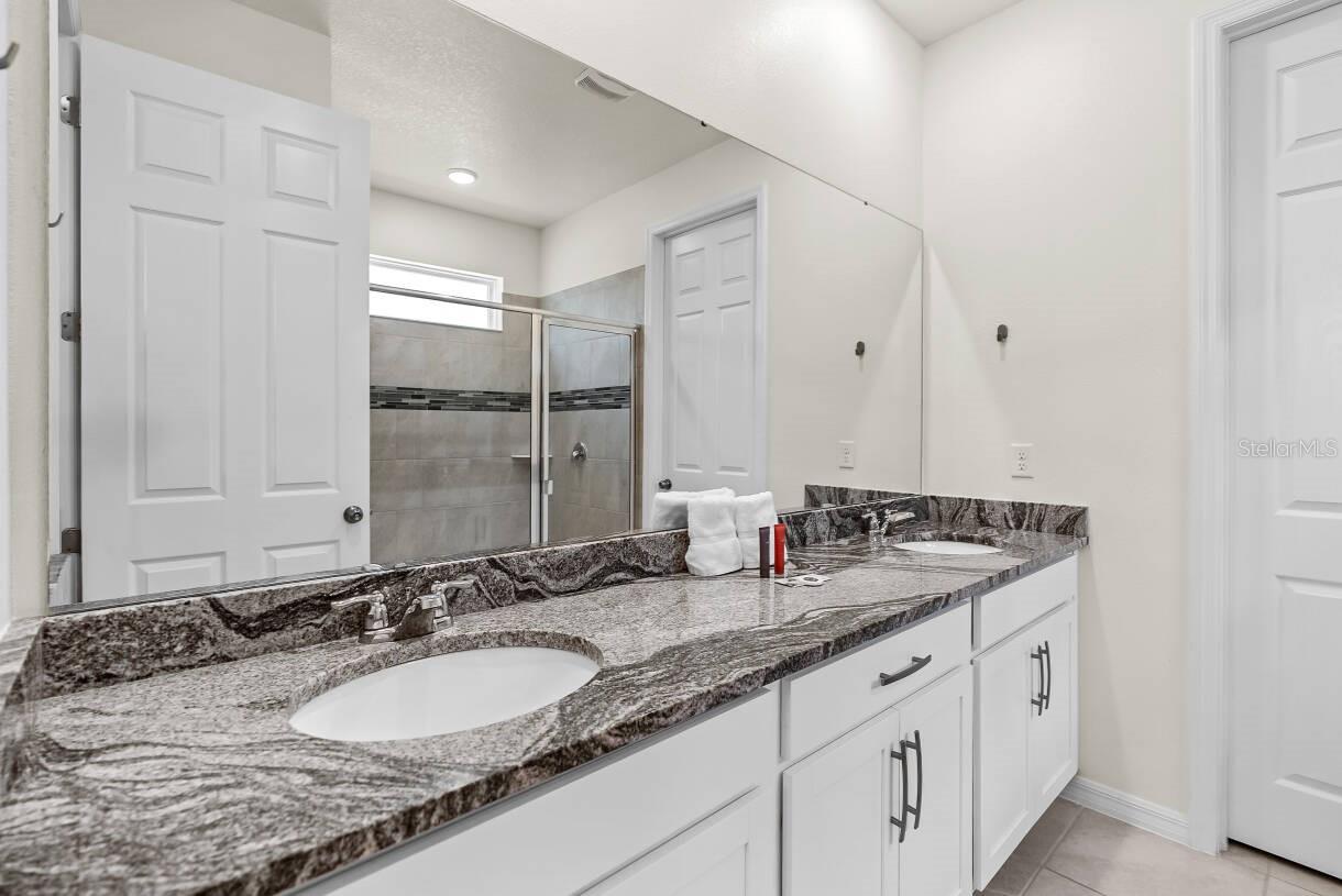 8923 Coconut Breeze Dr Property Photo 31