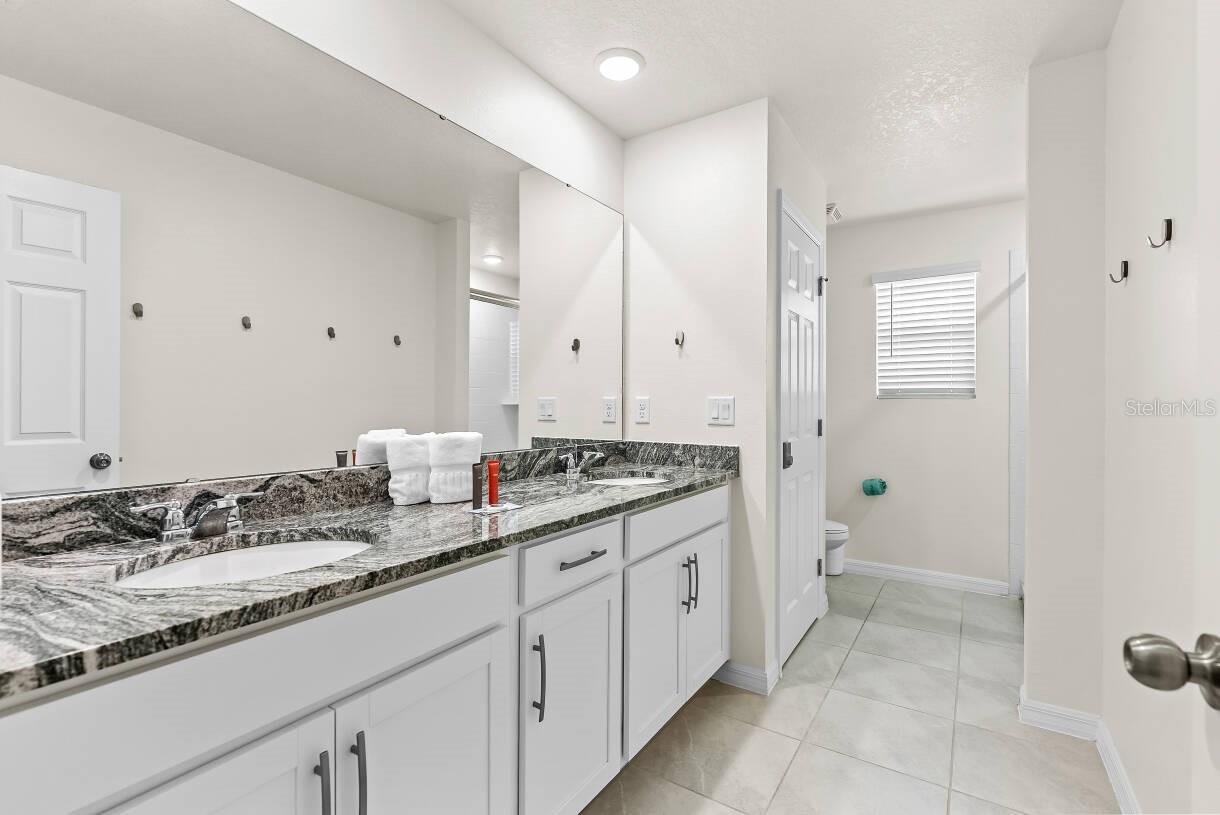 8923 Coconut Breeze Dr Property Photo 34