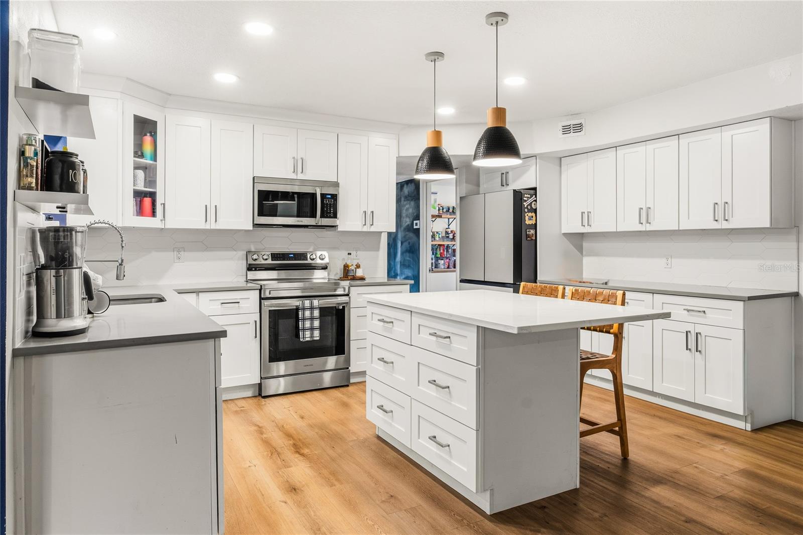 4161 Aldergate Pl Property Photo 11