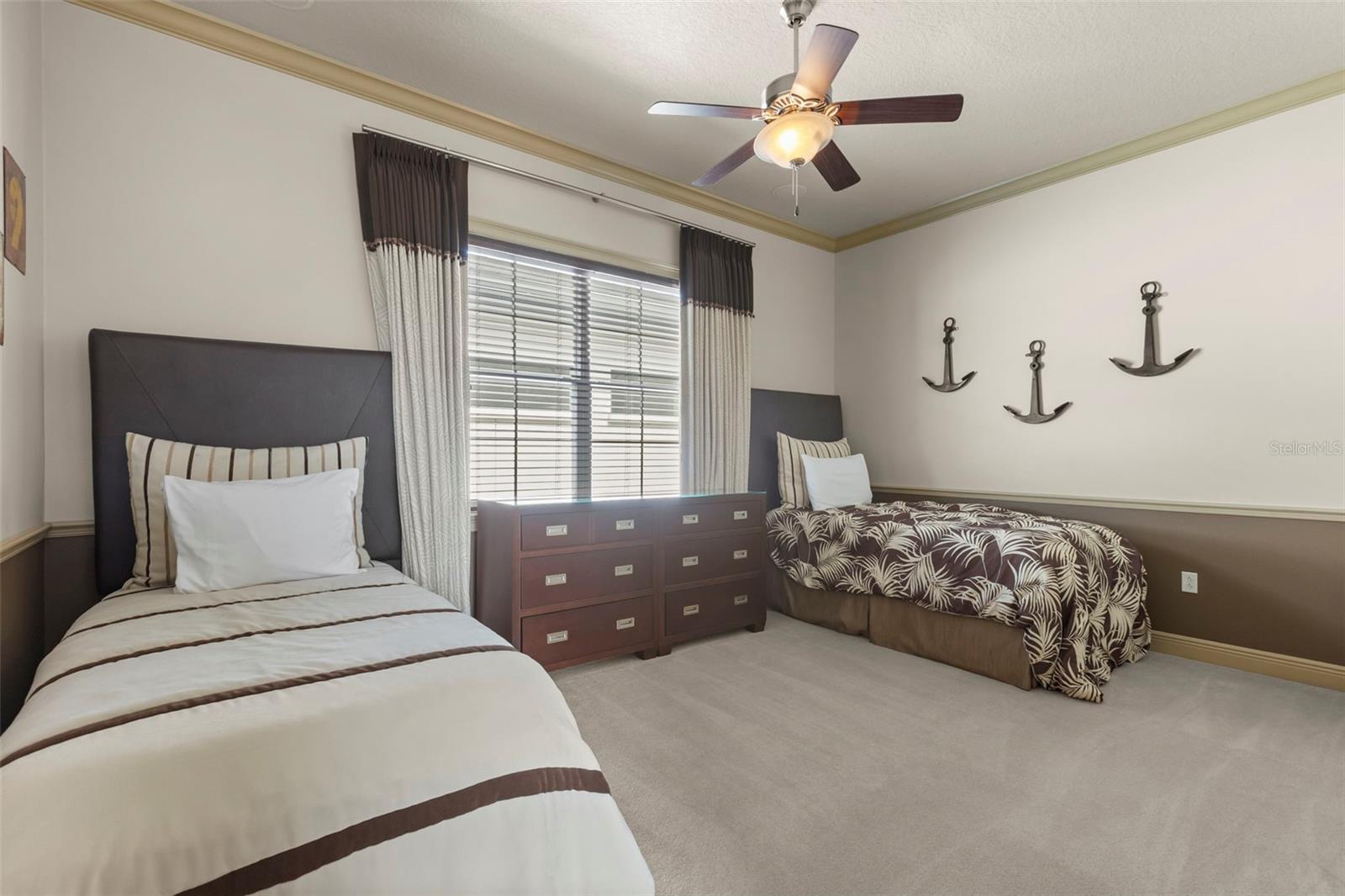 780 Golden Bear Dr Property Photo 31