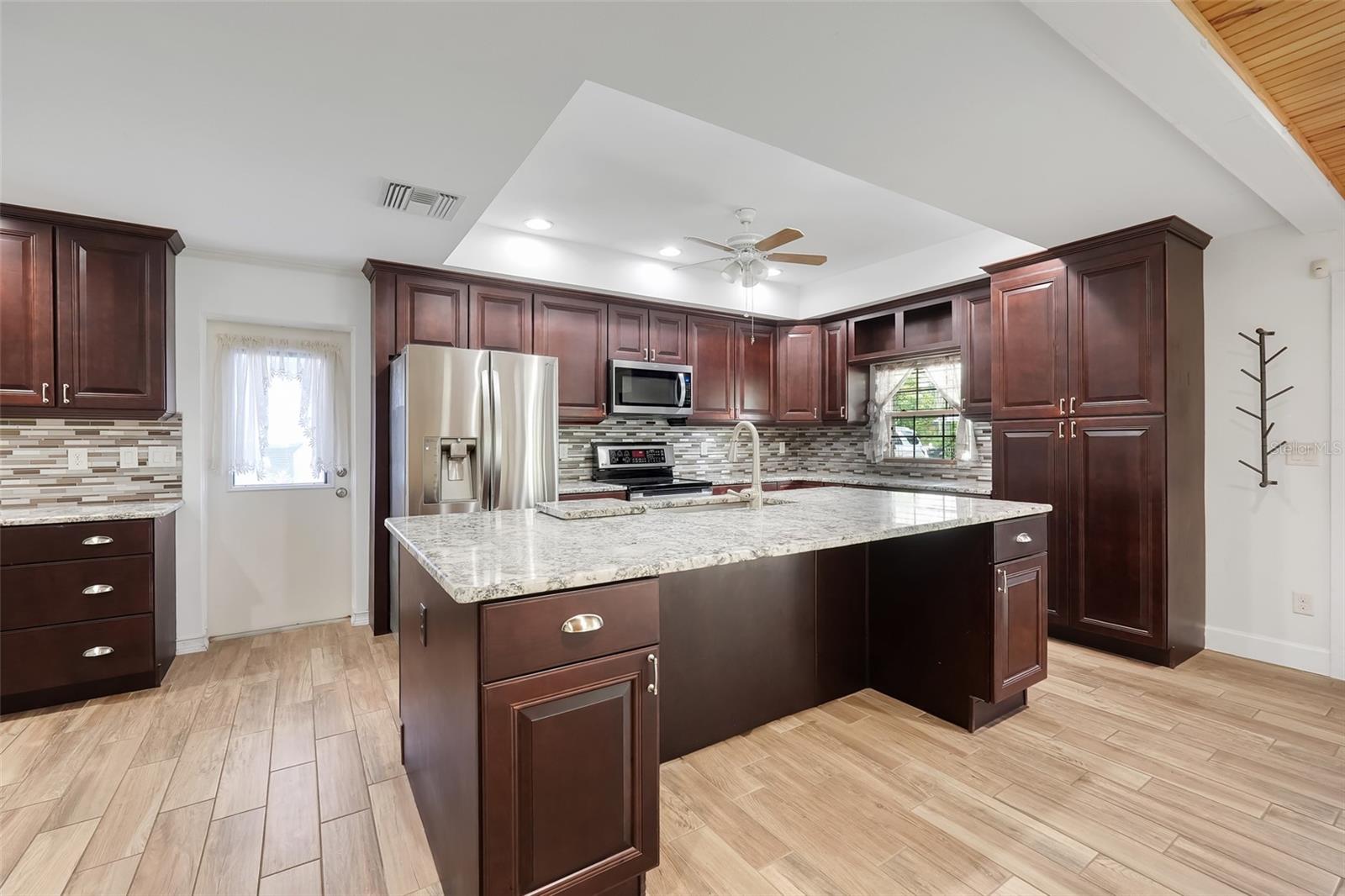 8110 Castinango Street Property Photo 10