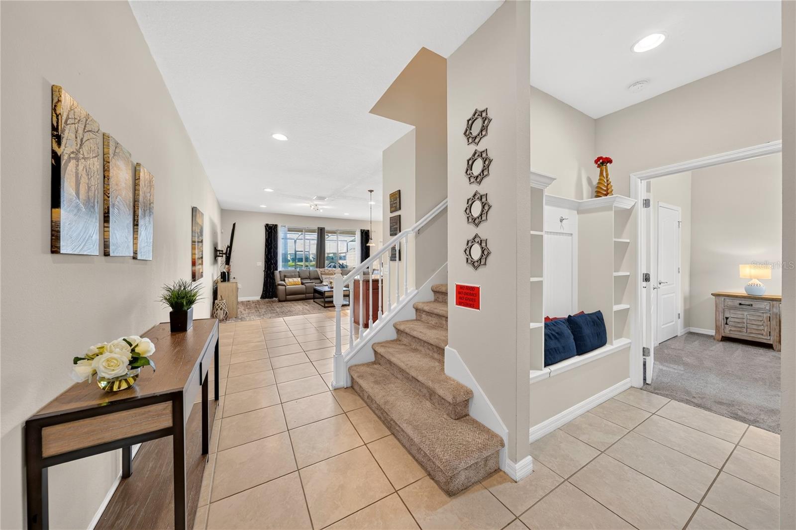 8882 Geneve Ct Property Photo 6