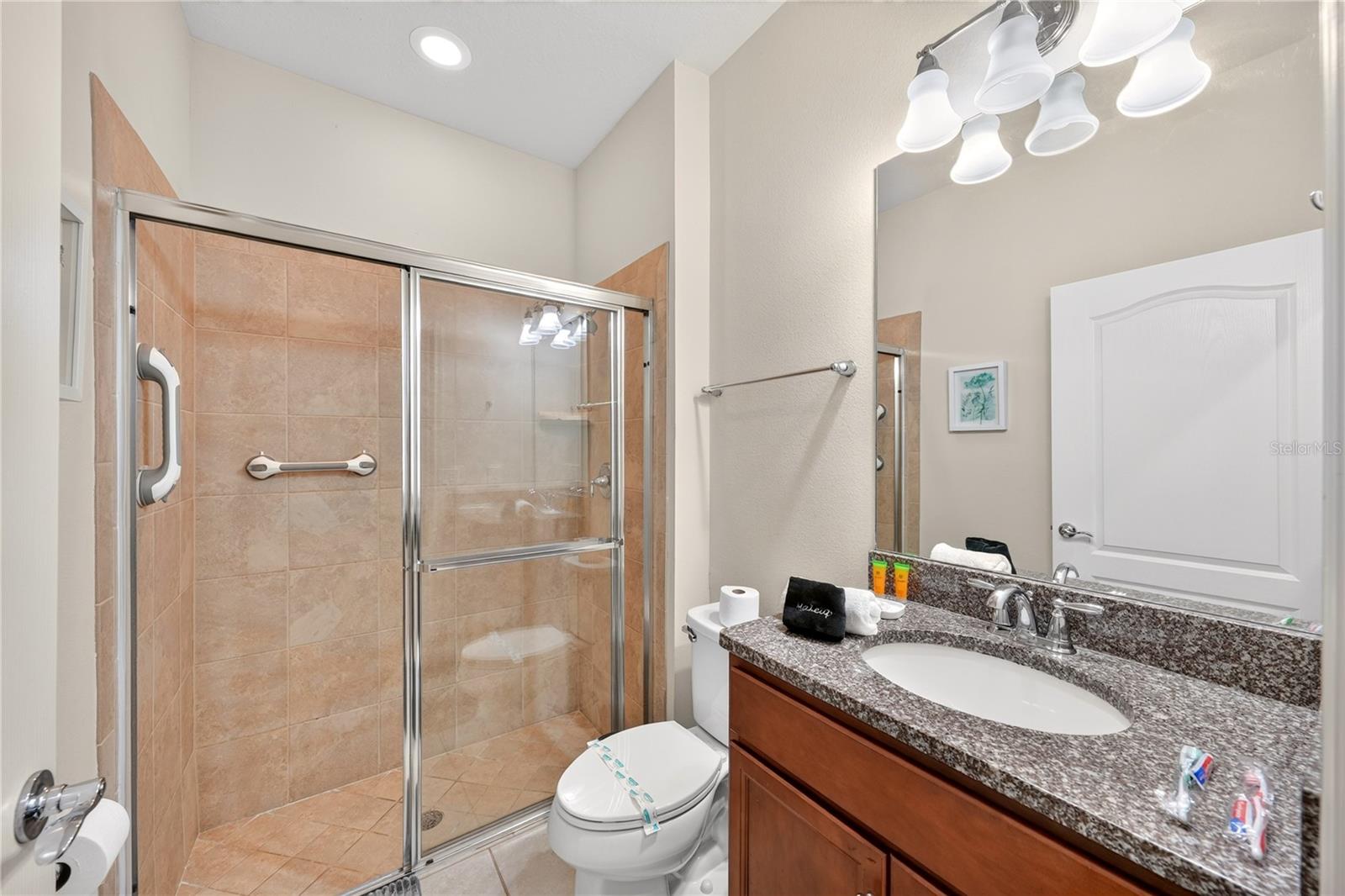 8882 Geneve Ct Property Photo 13