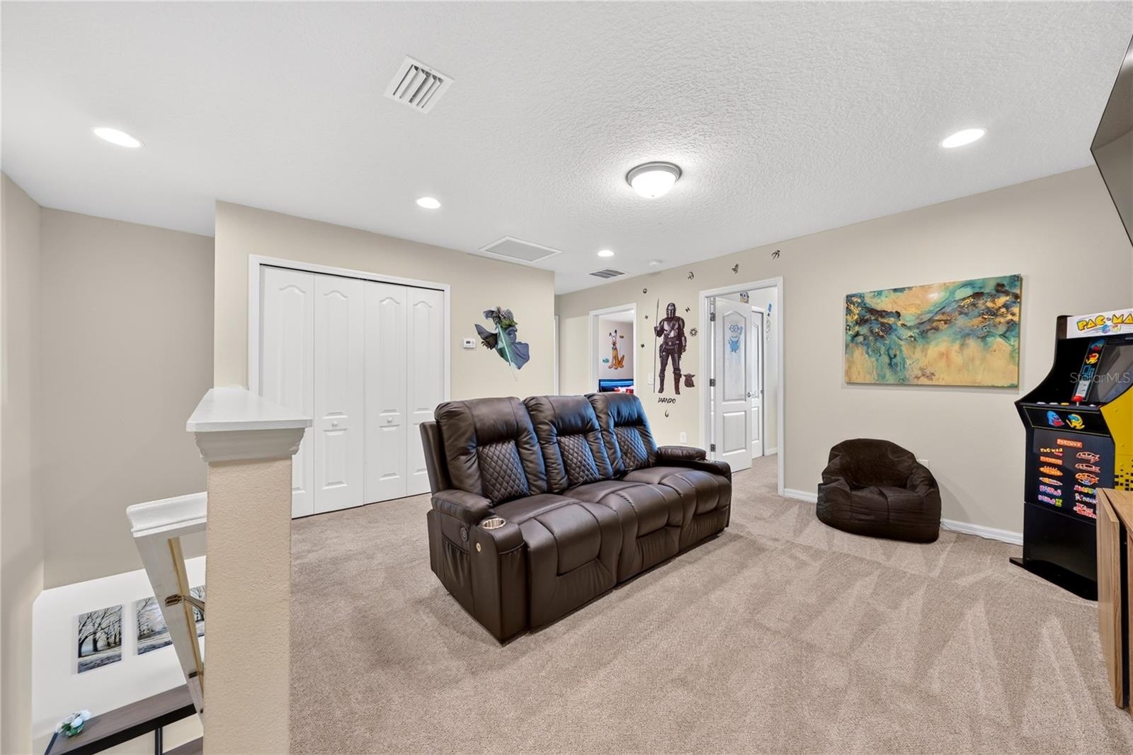 8882 Geneve Ct Property Photo 27