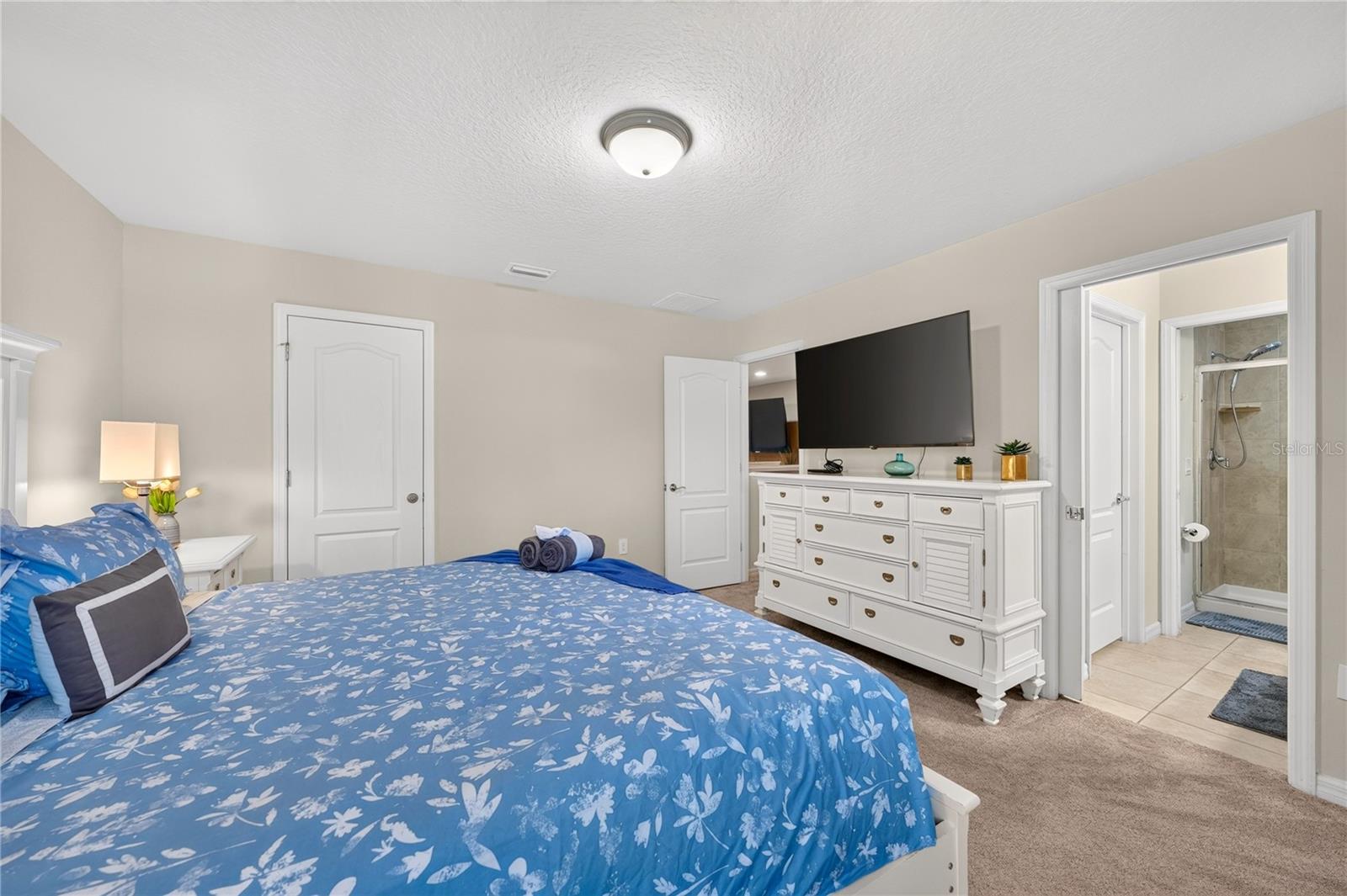 8882 Geneve Ct Property Photo 35
