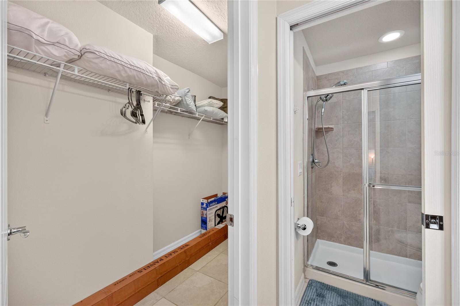 8882 Geneve Ct Property Photo 42