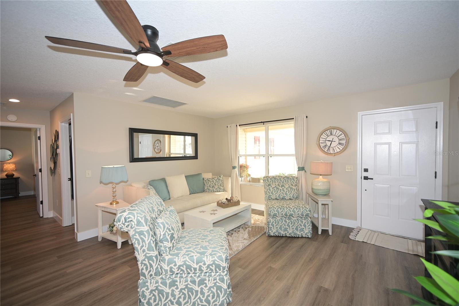 1836 Captiva Ct Property Photo 5