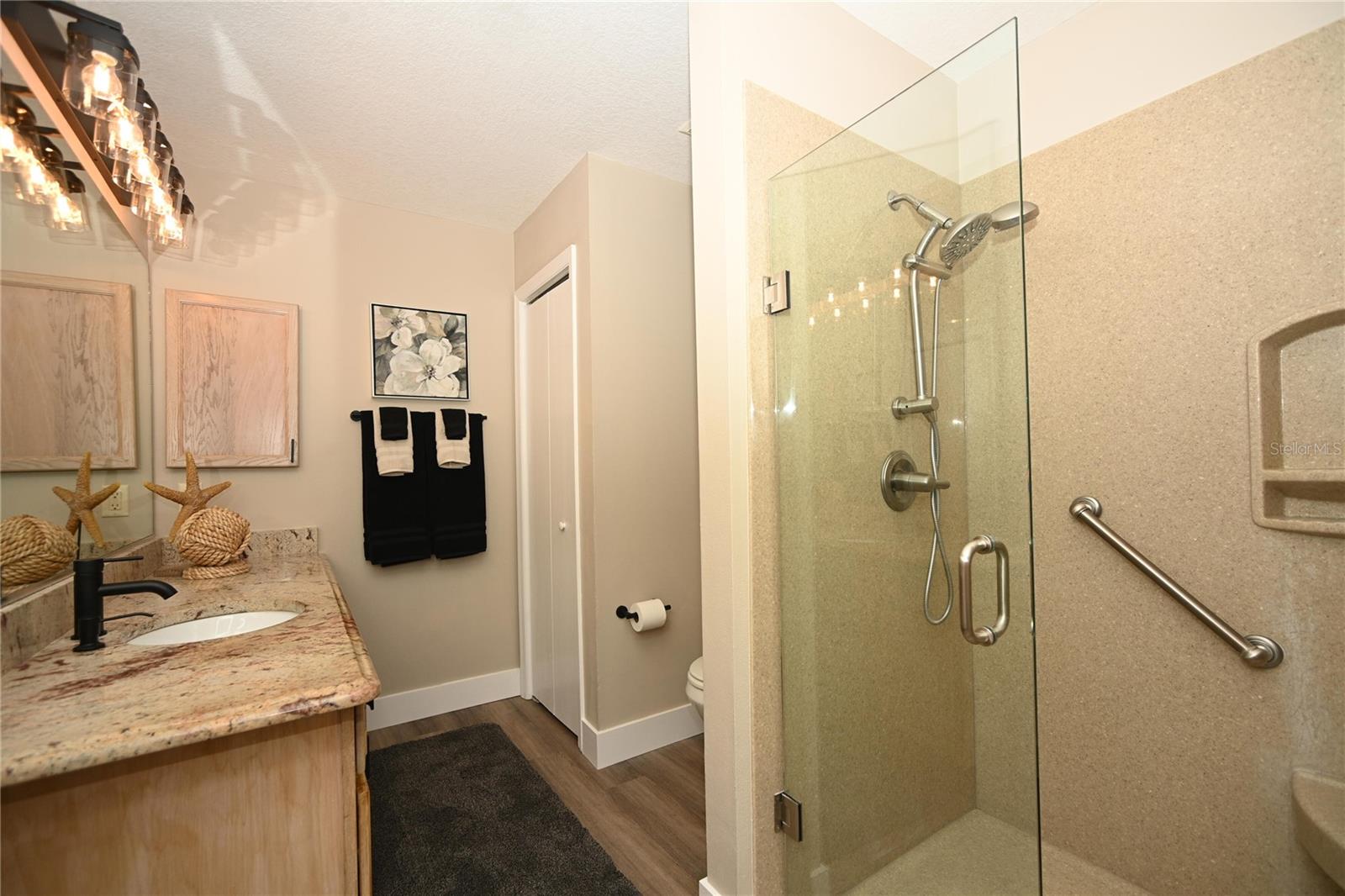 1836 Captiva Ct Property Photo 16