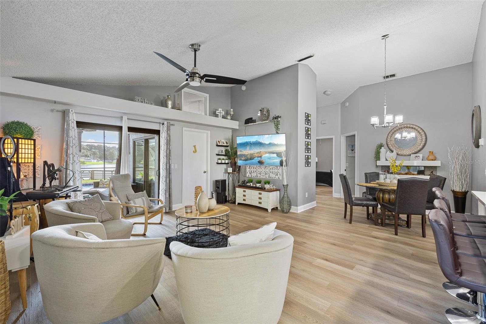 8703 Fort Jefferson Blvd Property Photo 12