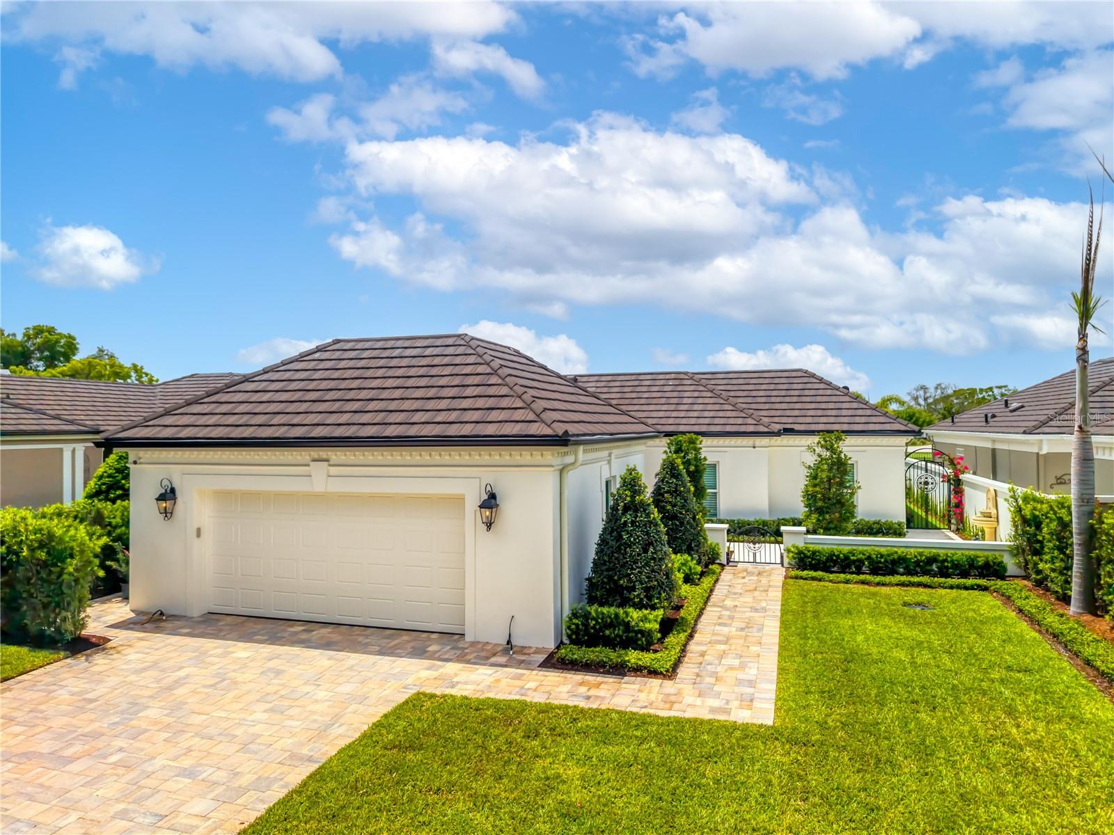 O6448236 Property Photo 1