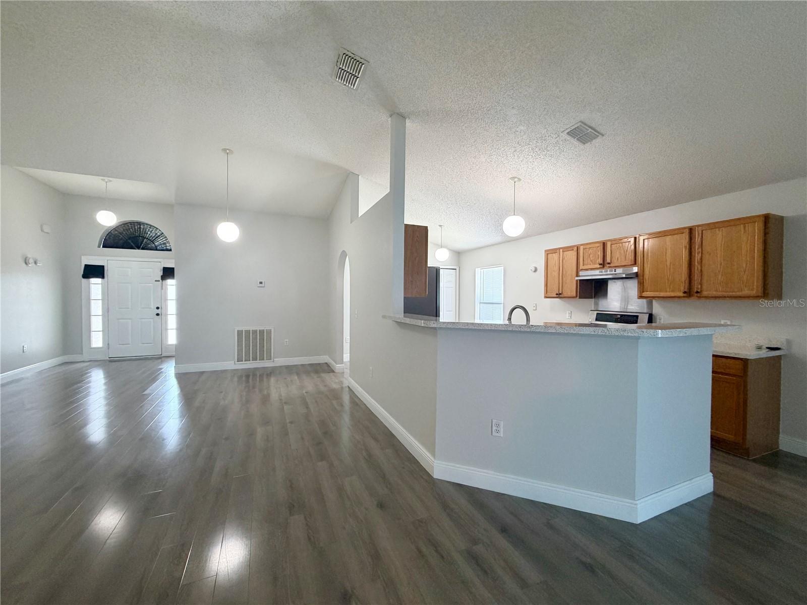 100 Cimarron Ln Property Photo 9