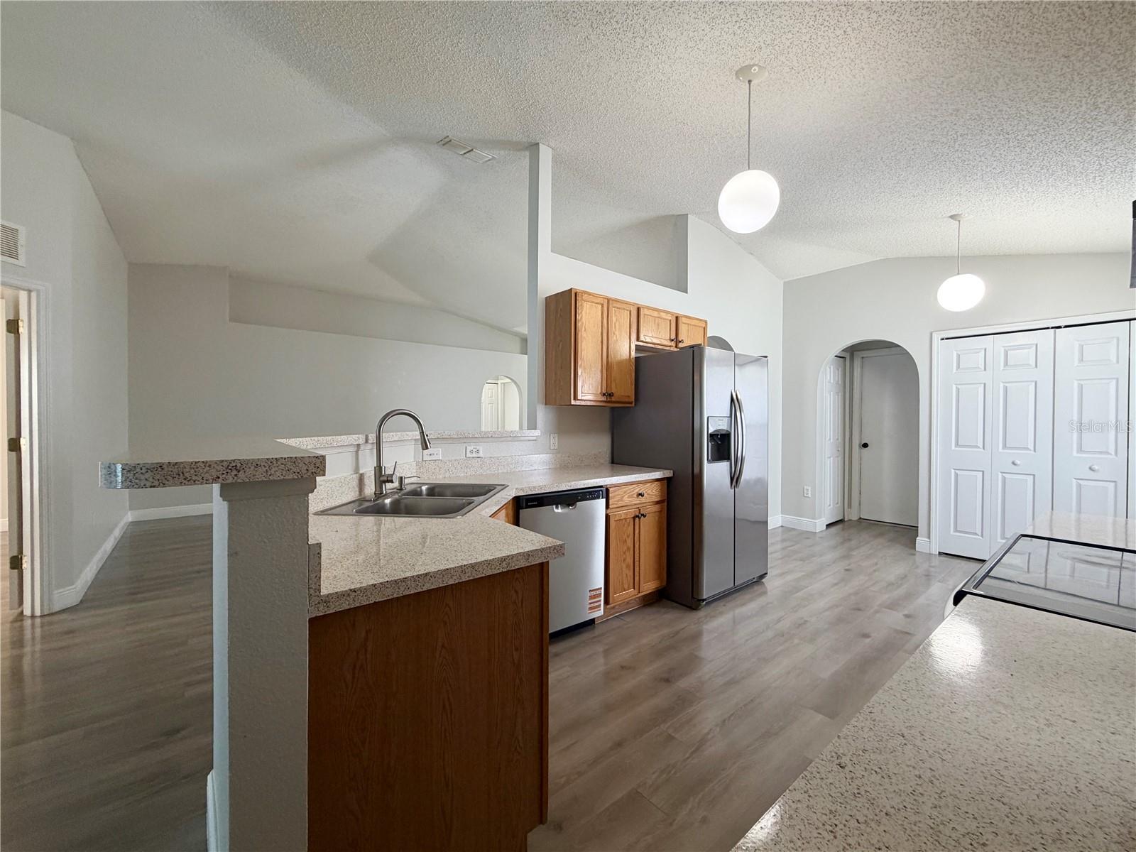 100 Cimarron Ln Property Photo 17