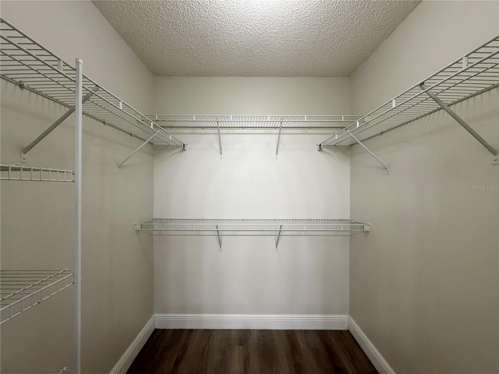 100 Cimarron Ln Property Photo 27