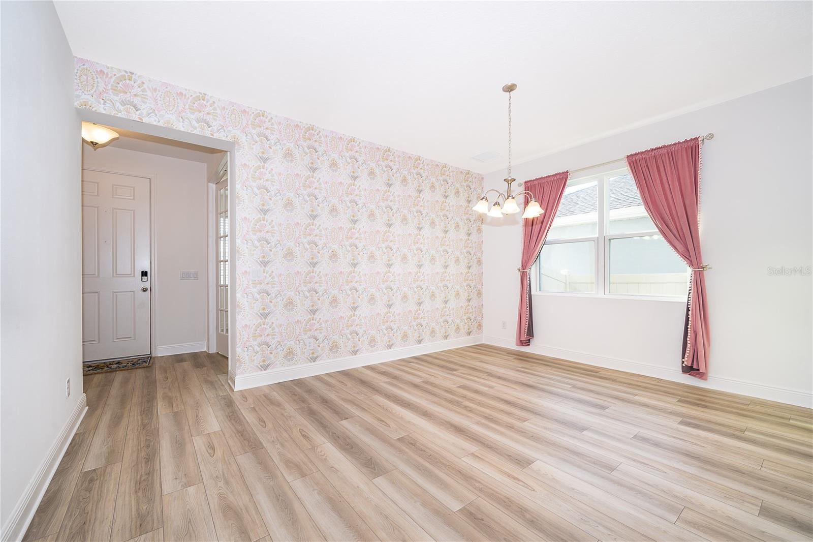380 Lemongrass Rd Property Photo 16