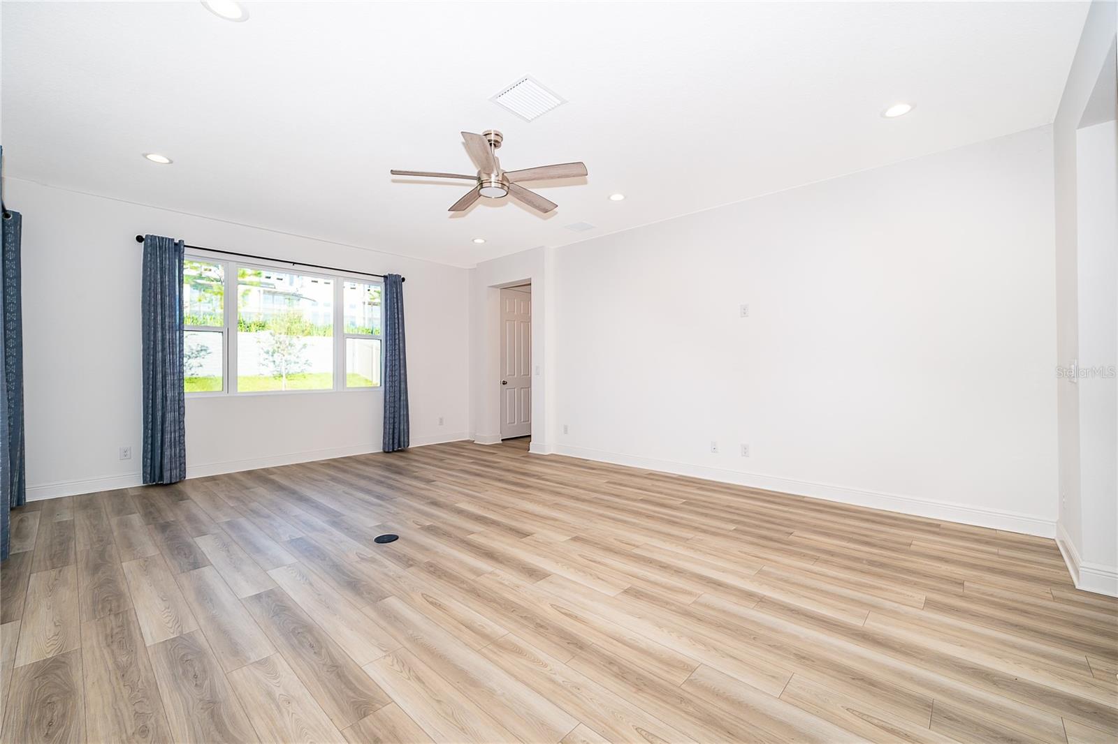 380 Lemongrass Rd Property Photo 21