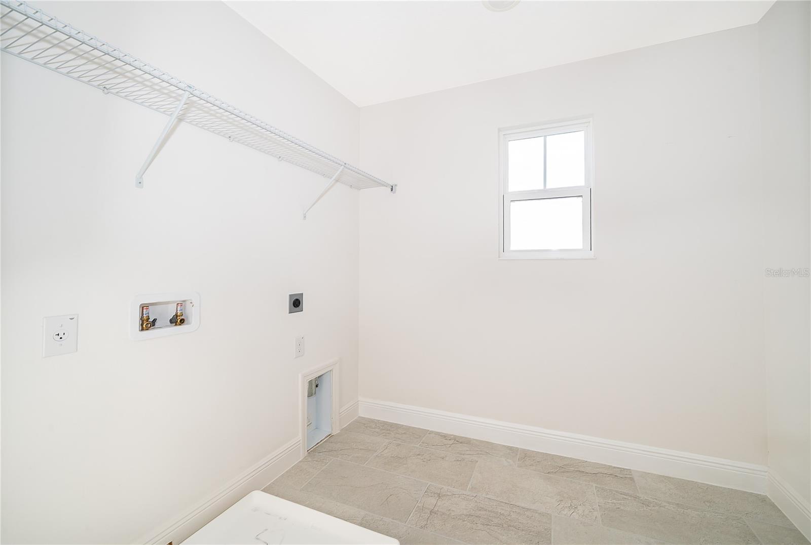 380 Lemongrass Rd Property Photo 32