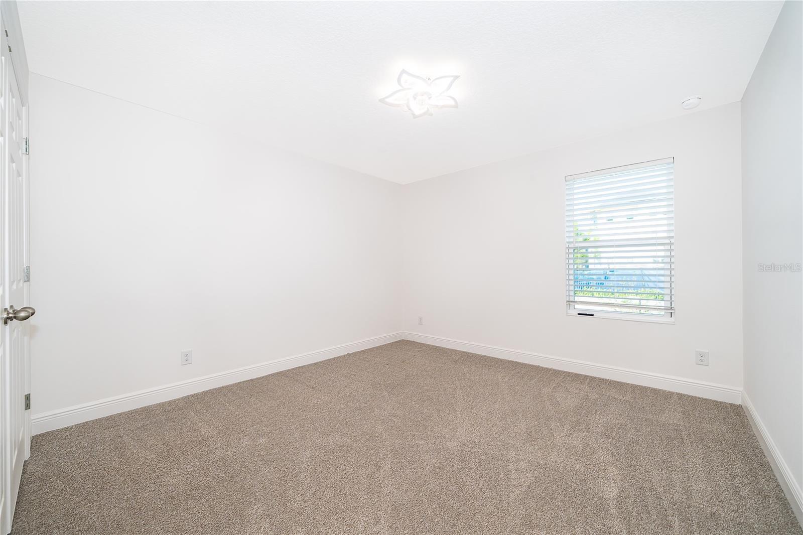 380 Lemongrass Rd Property Photo 37