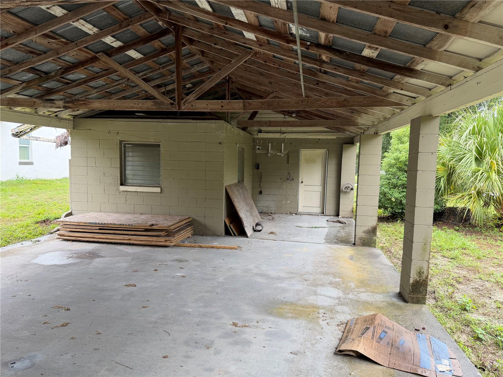 2311 S Ronald Reagan Blvd Property Photo 14