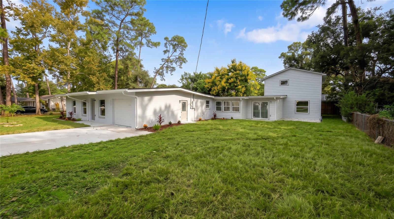 341 E Citrus St Property Photo