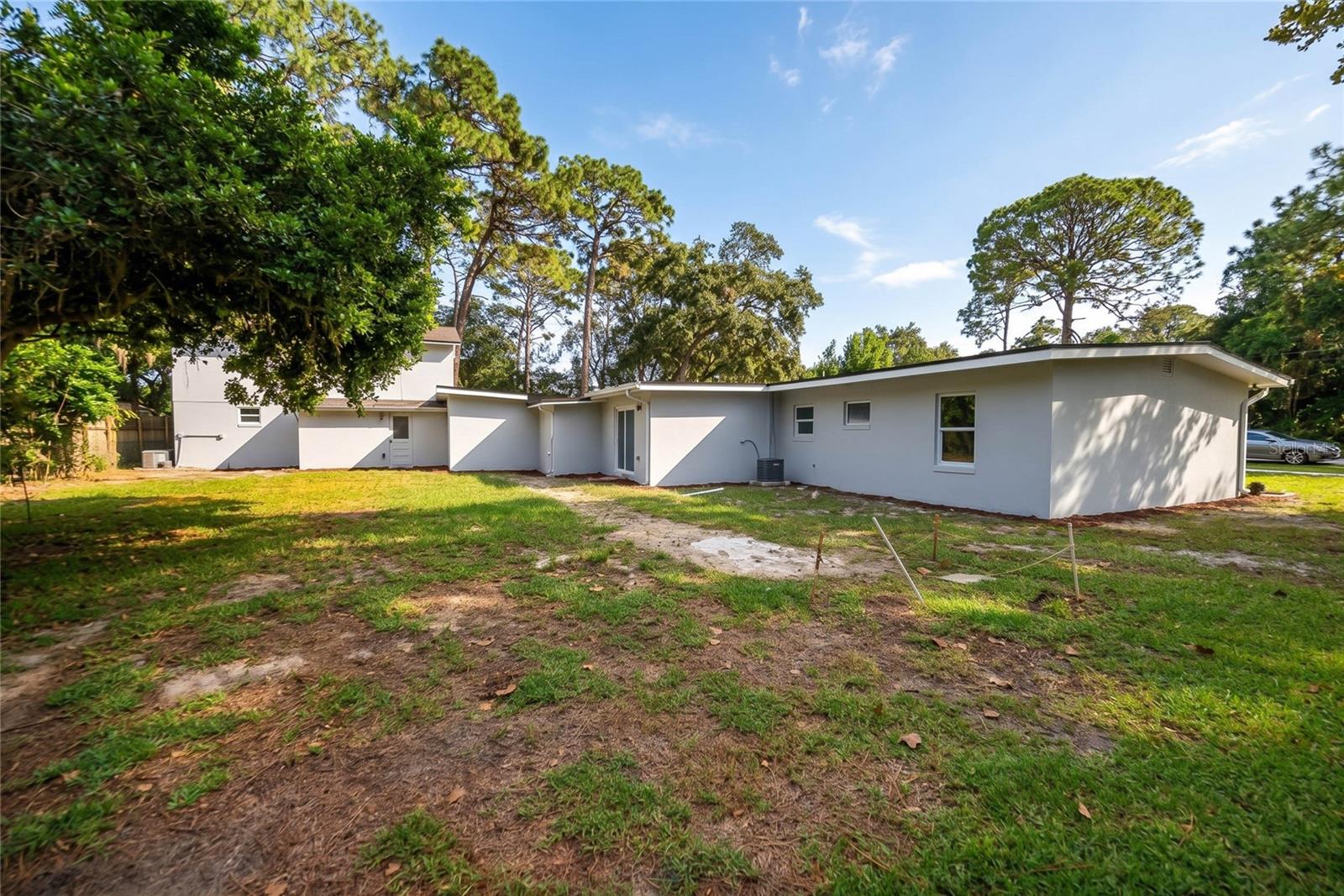 341 E Citrus St Property Photo 41