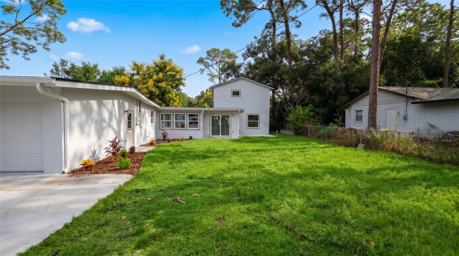 341 E Citrus St Property Photo 50