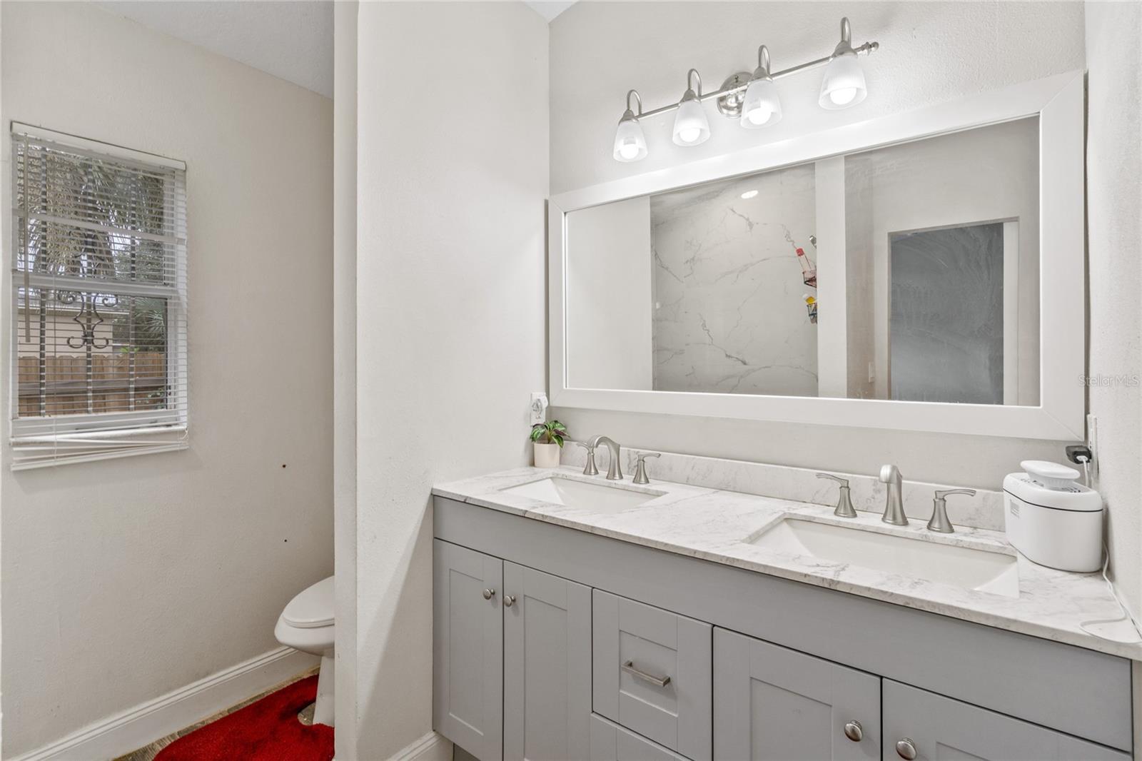 4453 Conley St Property Photo 11