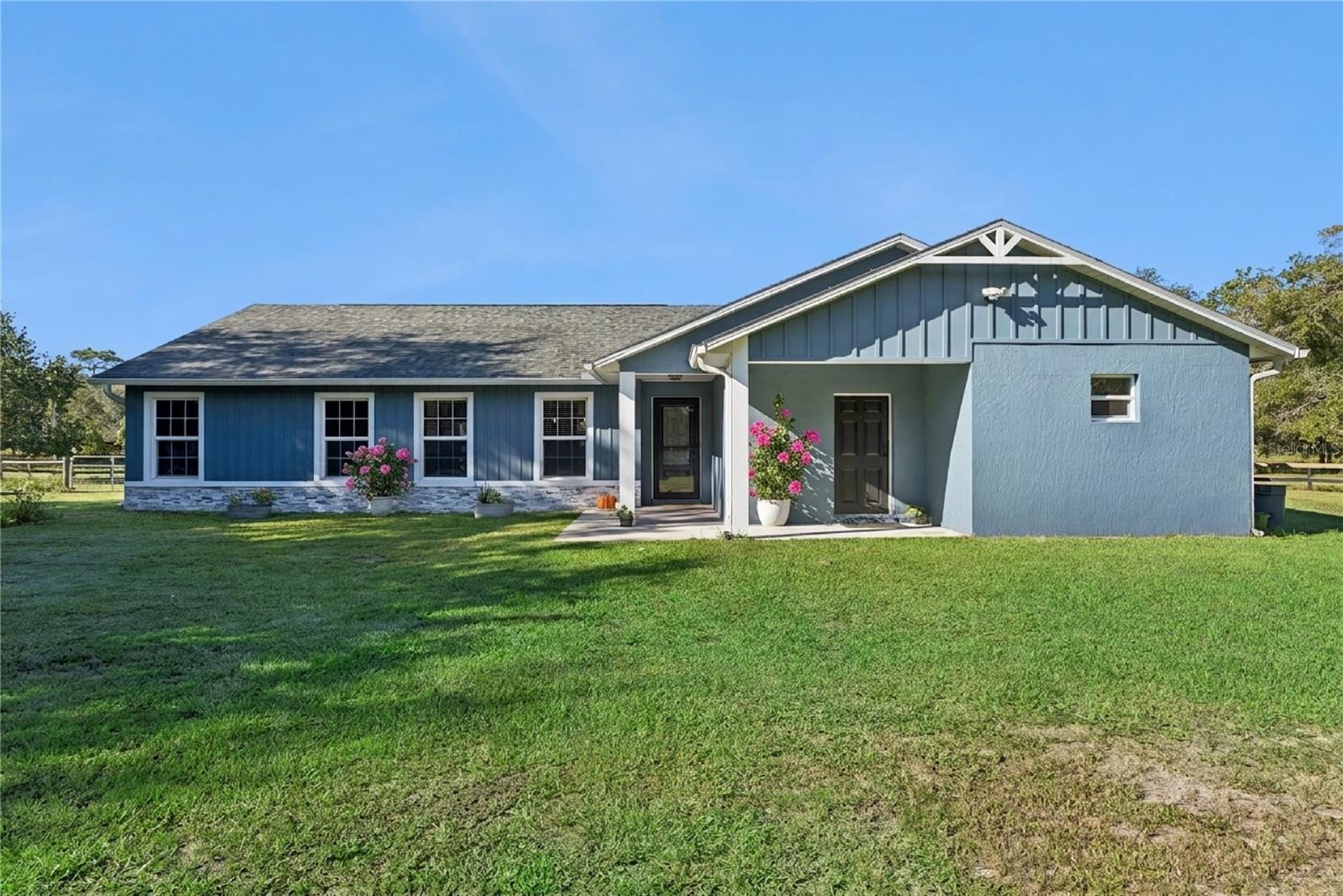 1350 Arapaho Trl Property Photo 1