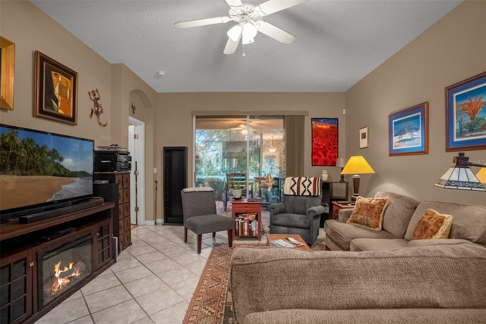 8002 Saint Andrews Way Property Photo 7