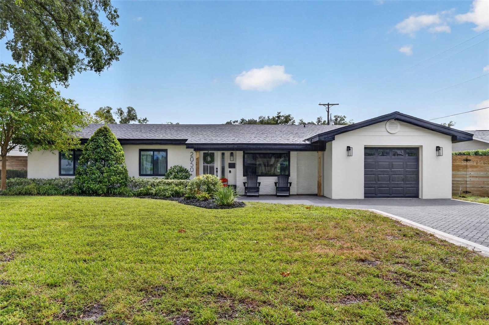2050 Thunderbird Trl Property Photo 1